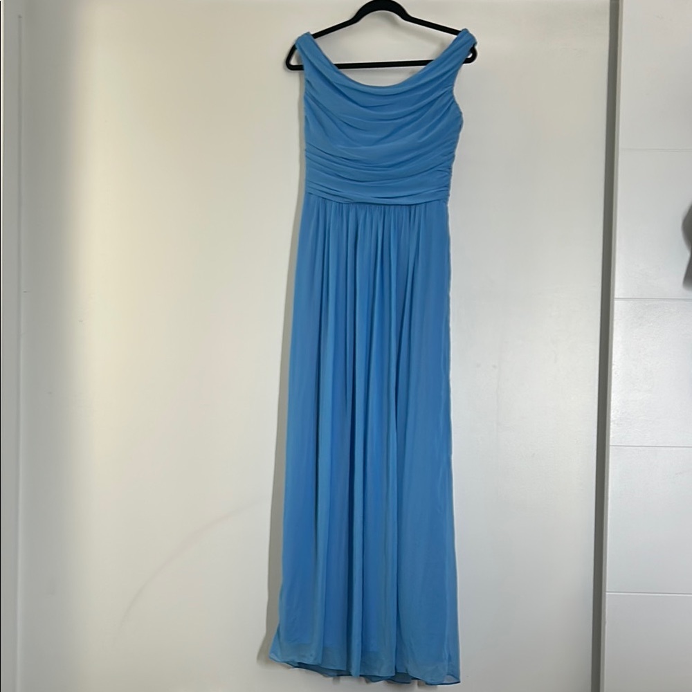 Elegant Blue Evening Gown